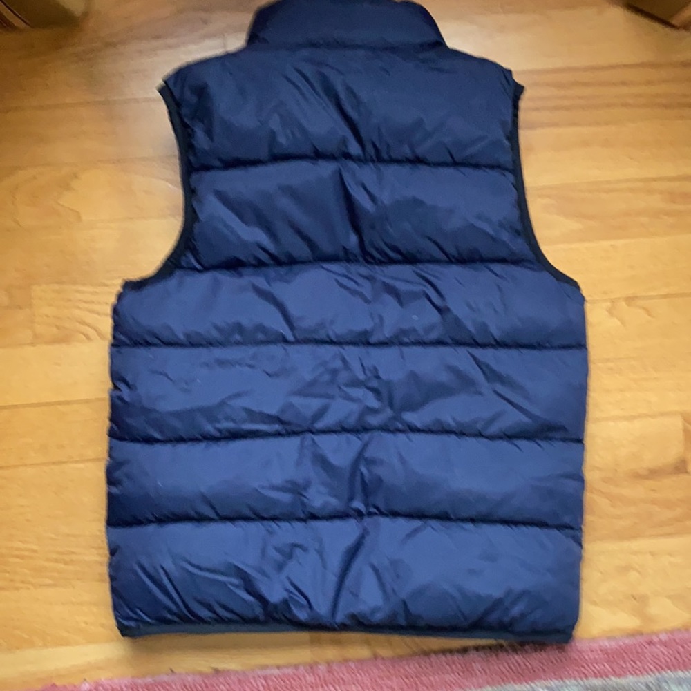 Vest - Picture 6 of 8